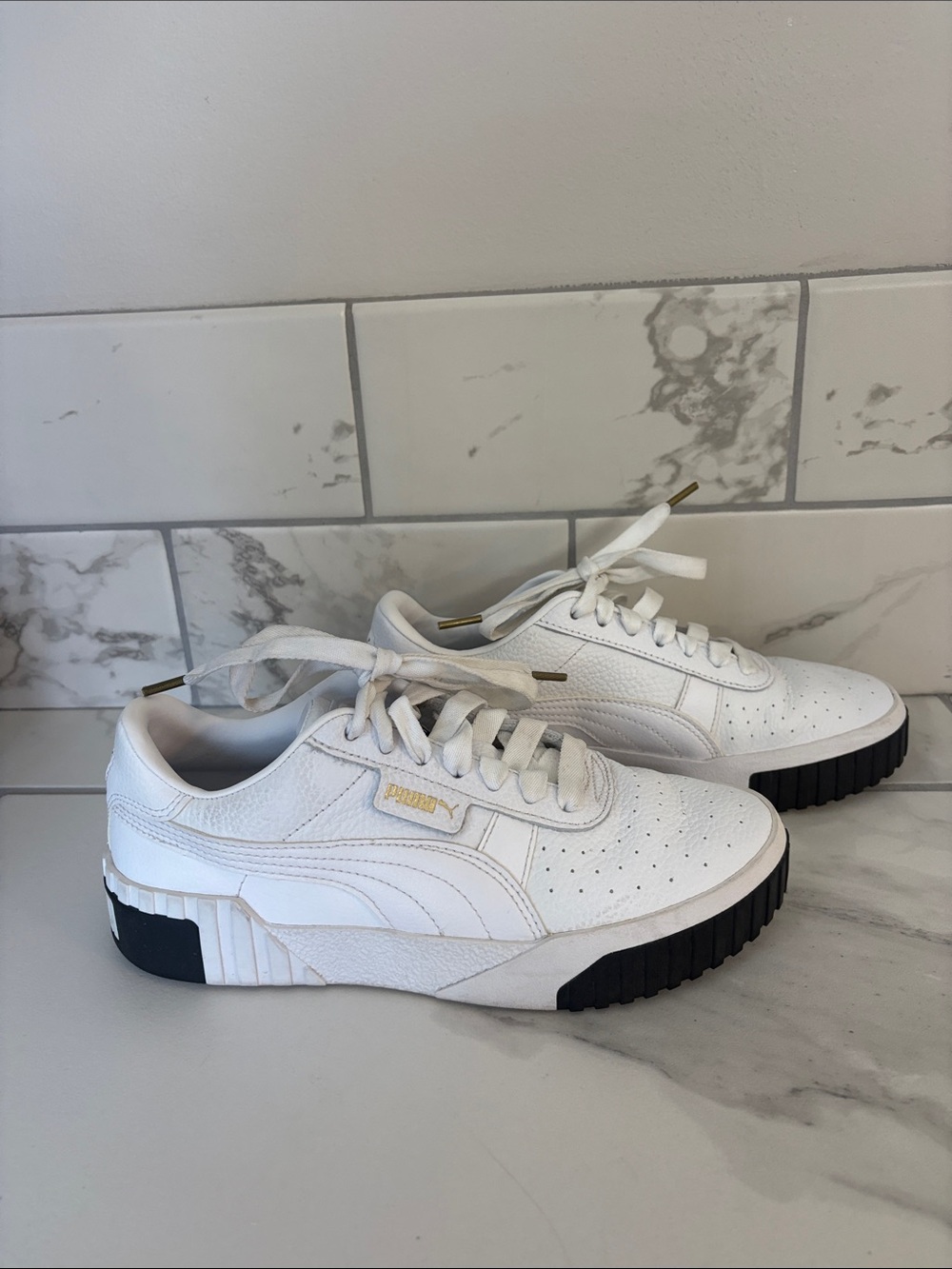 Puma Cali White Lace Up Sneakers with Black Outsole 369155-04 Women’s Size 7.5
